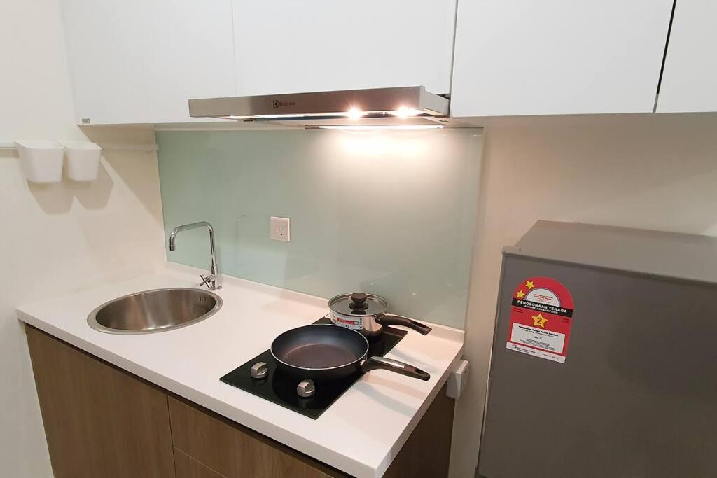Kozi Square New Sgh Cozy Home Lv7B Kuching Exterior foto